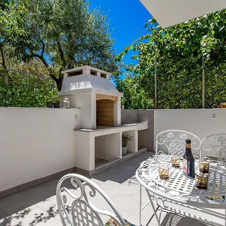 Apartment Stunning In With Wifi Rijeka